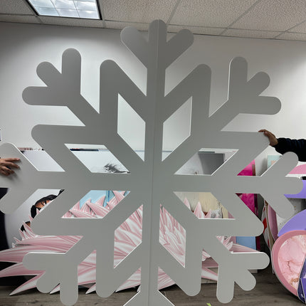 Snowflake Cut to Shape Foam Backdrop (2 pcs)